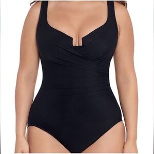 Miraclesuit  NEW Must Have Escape One-Piece Allover Slimming Underwire S…